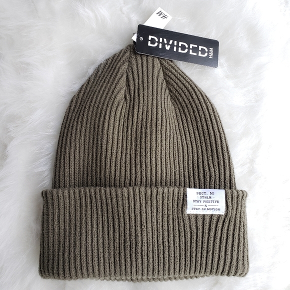 Divided h&m beanie Clearance